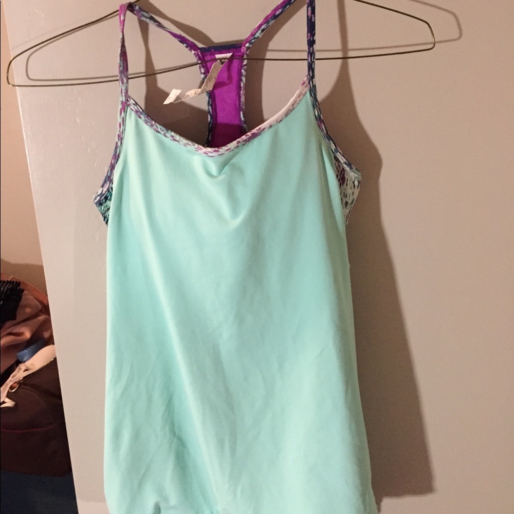 Cute workout top!!